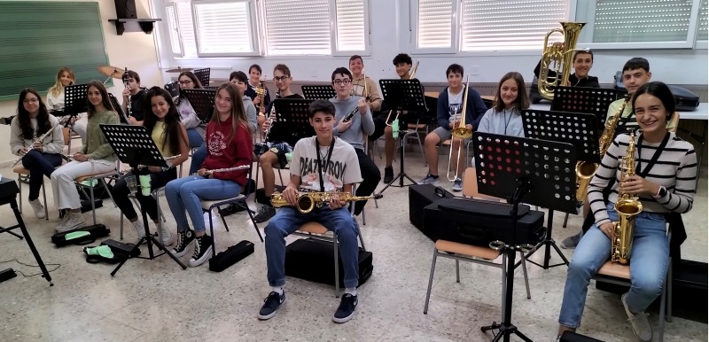 Alumnes de l’IES Andreu Sempere convertits en banda de música professional. 