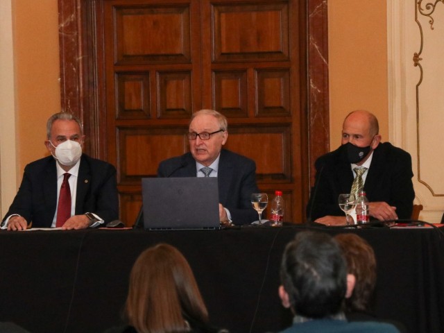 Indalecio Carbonell, Carlos Colomer i Rafael Valls / Alcoi Industrial 