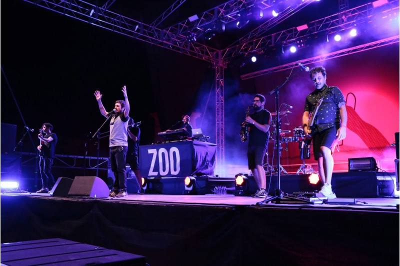 La nit de dissabte Ontinyent es va omplir amb la música del grup valencià Zoo. Foto: Ajuntament d'Ontinyent