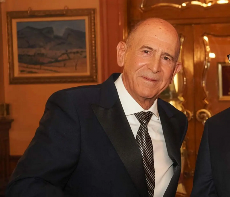 Rafael Valls Buitrago.