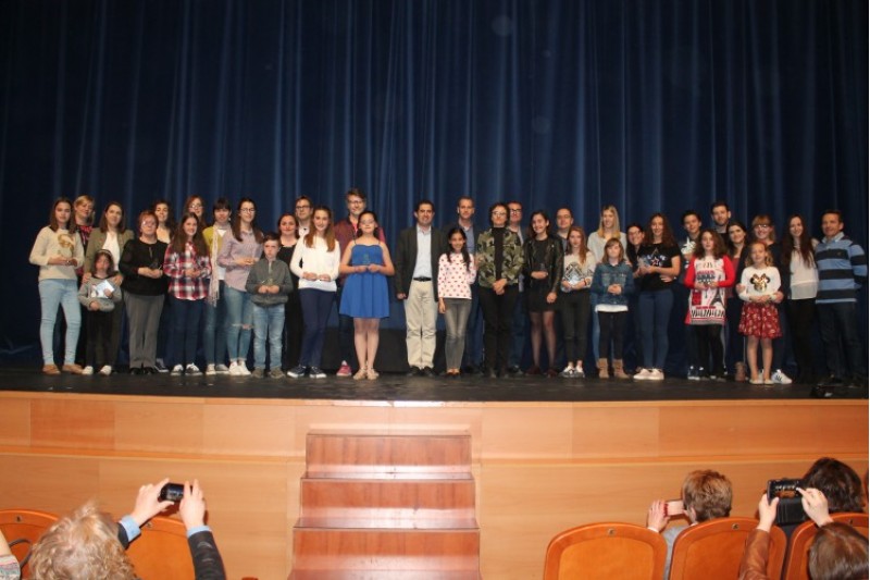 18 obres de teatre de 15 centres educatius d’Alcoi en la segona edició de la Mostra de Teatre / Ajunt. Alcoi