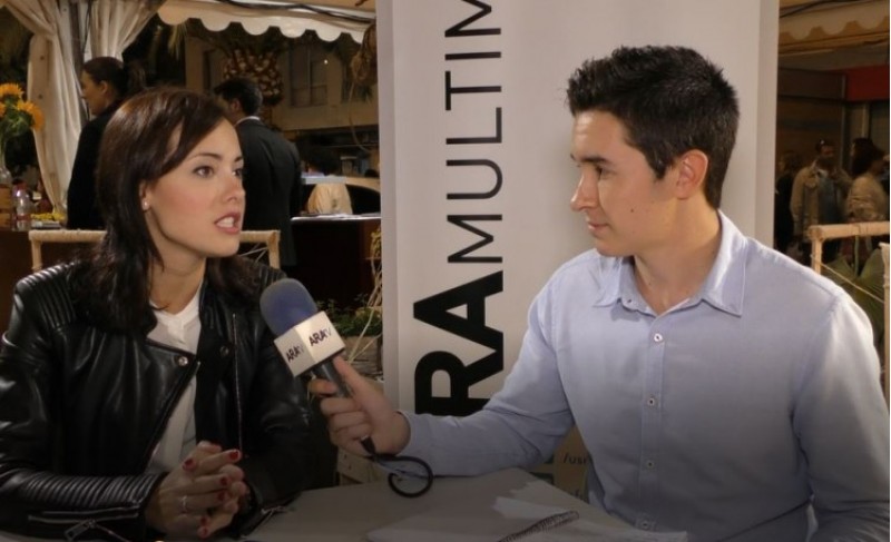 Mireia Estepa durant l'entrevista amb ARAMULTIMÈDIA