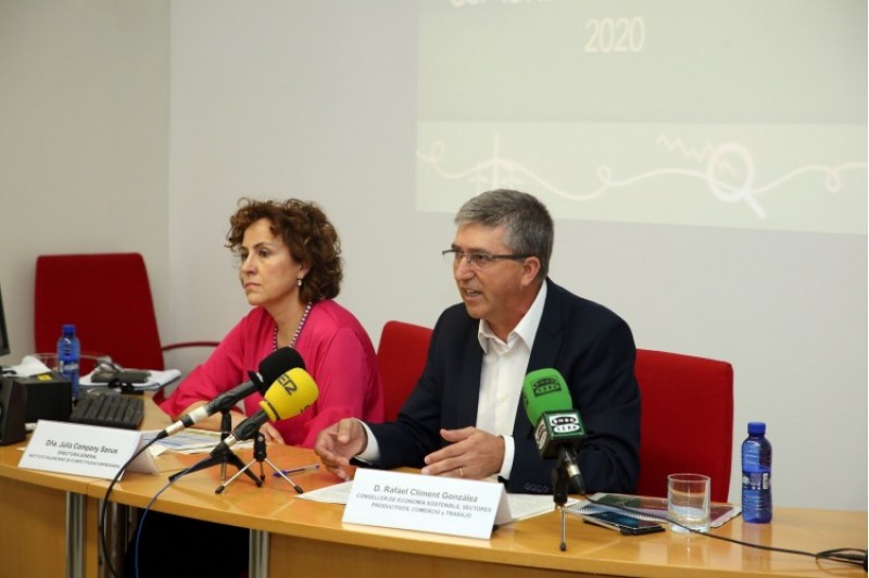 El conseller d'economia Rafa CLiment, i l a directora de l'IVACE Julia Company