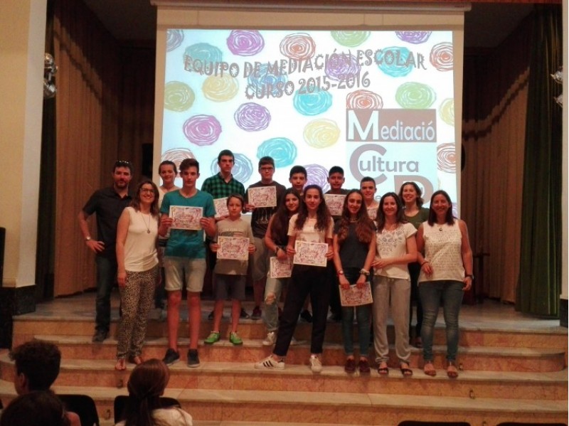12 alumnes de les Carmlites superen el curs de mediadors en conflictes escolars/Carmelites