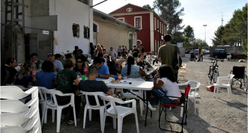 Imatge de l'última concentració celebrada a l'estació d'Ontinyent./AM