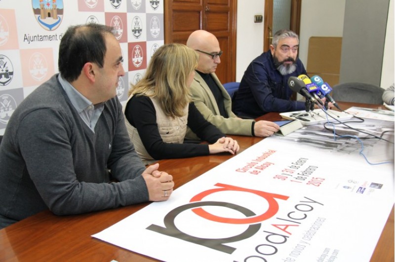 Antonio Limiñana, María Llopis, Juanjo Garrido i Félix García en la presentació. / SG
