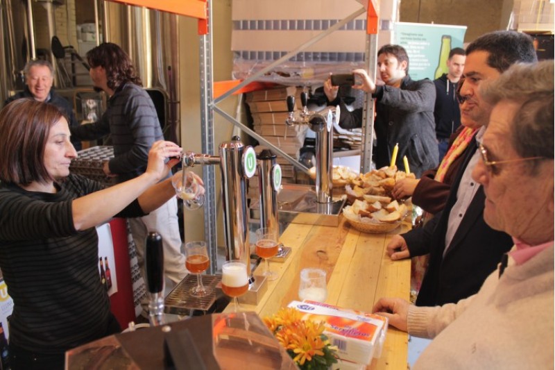 Inauguració de Cerveses Lluna a Alcoi./ LV