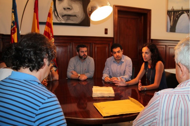 Reunió entre representants alcoians i contestans / Ajuntament de Cocentaina