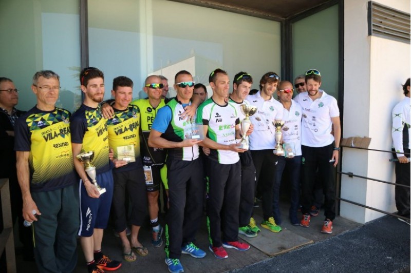Equip masculí que ha quedat tercer classificat / Elenko CT