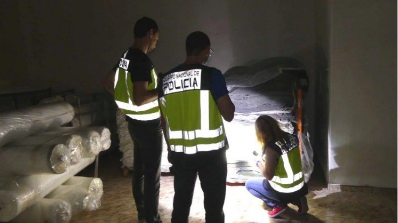 La Policia Nacional on s'emmagatzemava la tela / Policia Nacional