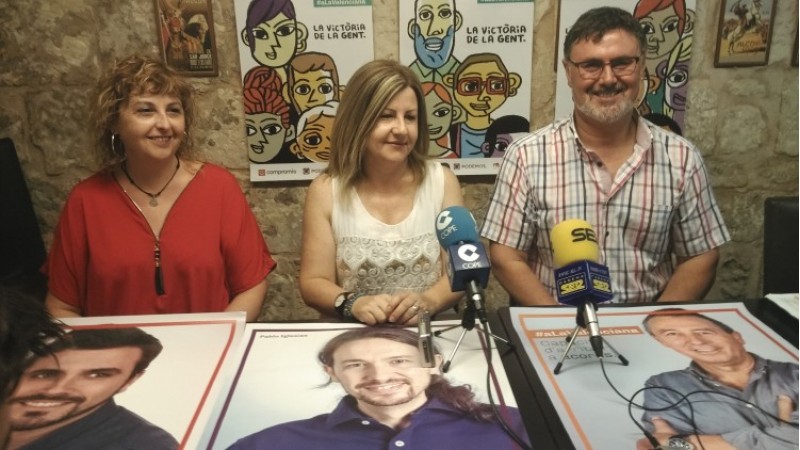 Un moment de la roda de premsa de la coalició A la Valenciana/AM