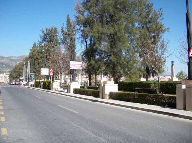 El Passeig del Viaducte, d'ací poc Passeig Ovidi Montllor, actualment./ LA