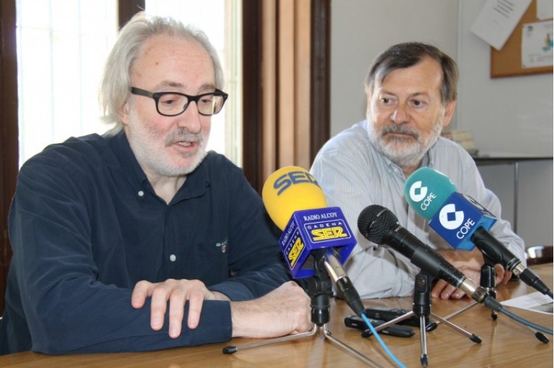 Gregorio Casasempere i Manolo Gomicia en la presentació de la I Jornada de Portes Obertes del Conservatori de Música. / SG