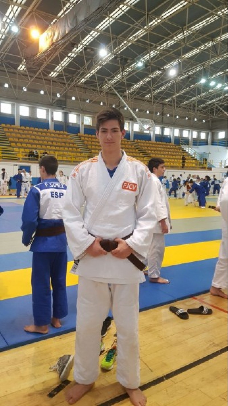 Adrián va fer un gran cap de setmana lluitant fins al final en l'European Cup