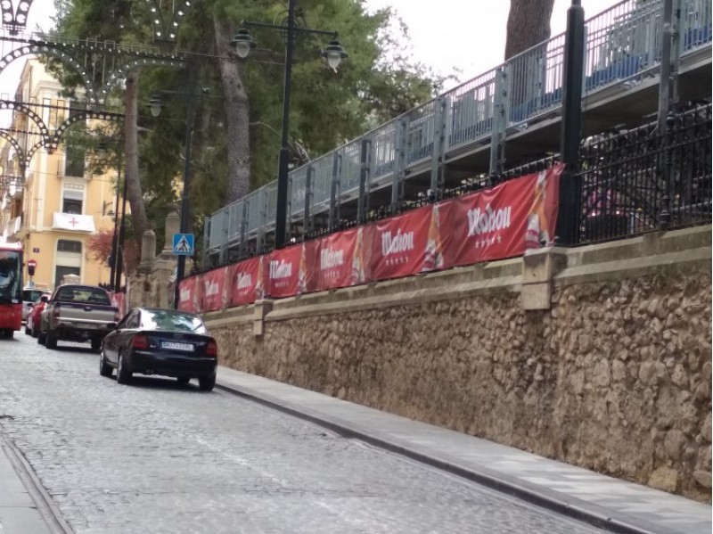 Imatge de la pancarta publicitària / PP Alcoi