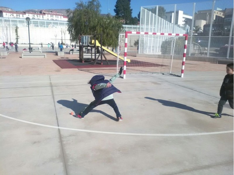 Els alumnes del CEIP Miguel Hernández d'Alcoi coneixen la pilota valenciana / CEIP