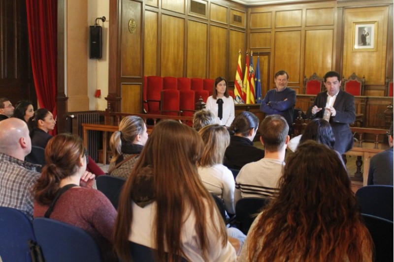 Els treballadors del McDonald's es reuniexen amb l'alcalde/Aj