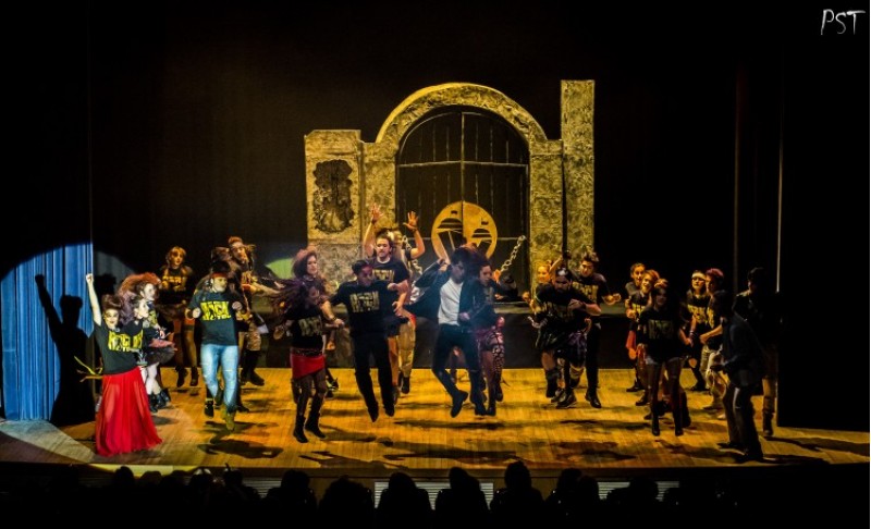 Un instant del musical 'We Will Rock You' per Studio 23./ PST Fotografía