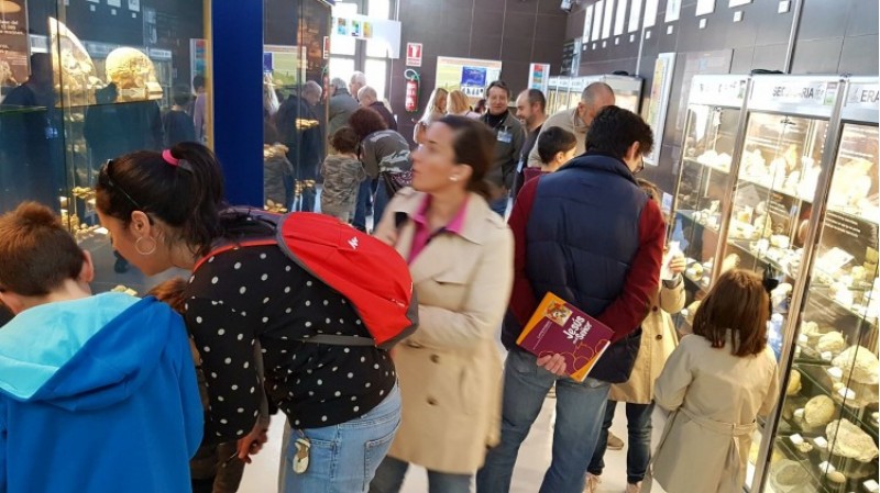 Gran acollida en la visita guiada i gimcana al Museu Isurus d’Alcoi / ISURUS