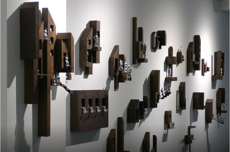 Algunes de les escultures a paret / AM