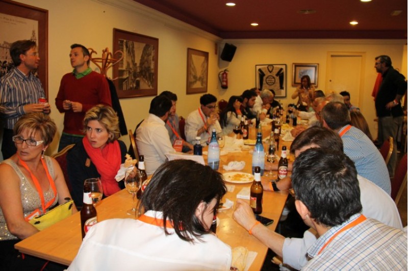 Més de 30 personas han estats presents en el seguiment dels resultats. / SG