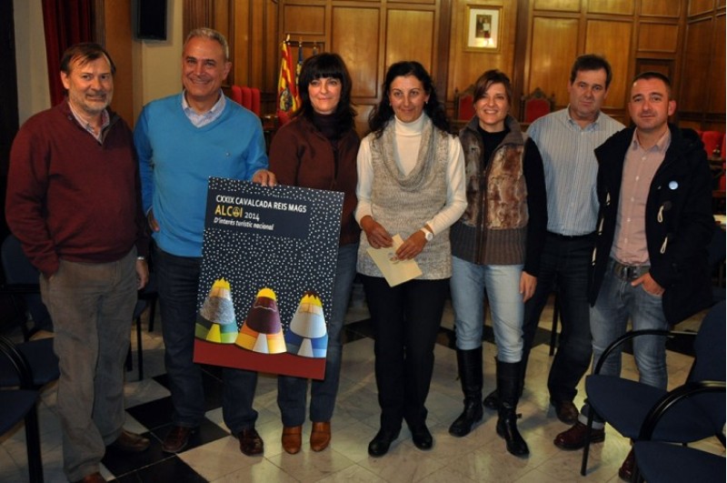 El jurat amb el cartell guanyador / AM