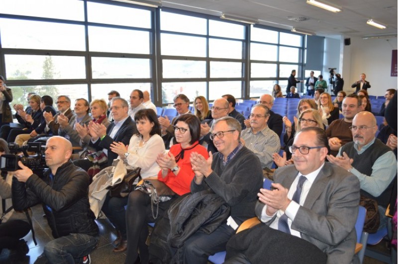 Autoritats i professors han estat al Saló de Graus / R. Lledó