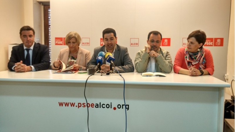 Un moment de la presentació de les llistes del PSOE per al 26J/AM