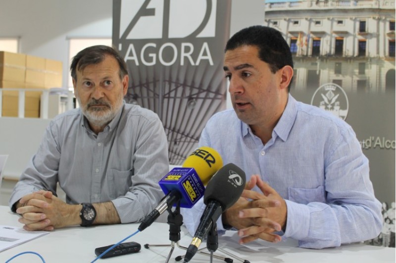 L'alcalde Toni Francés, i el regidor Manolo Gomicia/Aj.