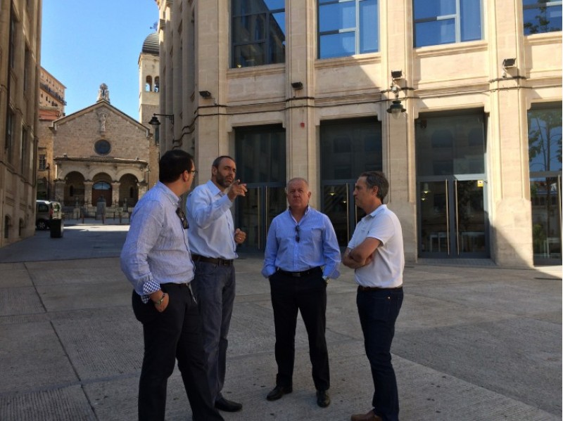 L'Alcalde de Mutxamel, Sebastian Cañadas, i el regidor d'Educació i Cultura, Rafa Garcia, visiten el Campus d'Alcoi / UPV