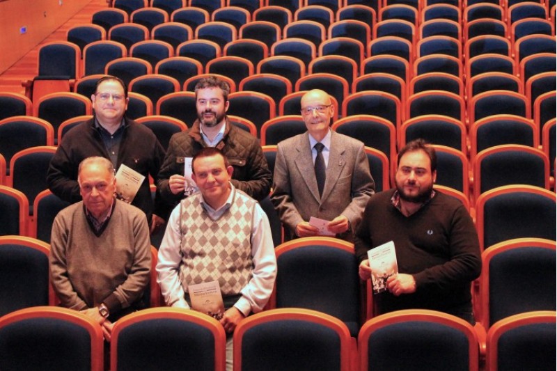 Regidor, vicepresident de l'ASJ i representants de les 4 bandes de música./ LV
