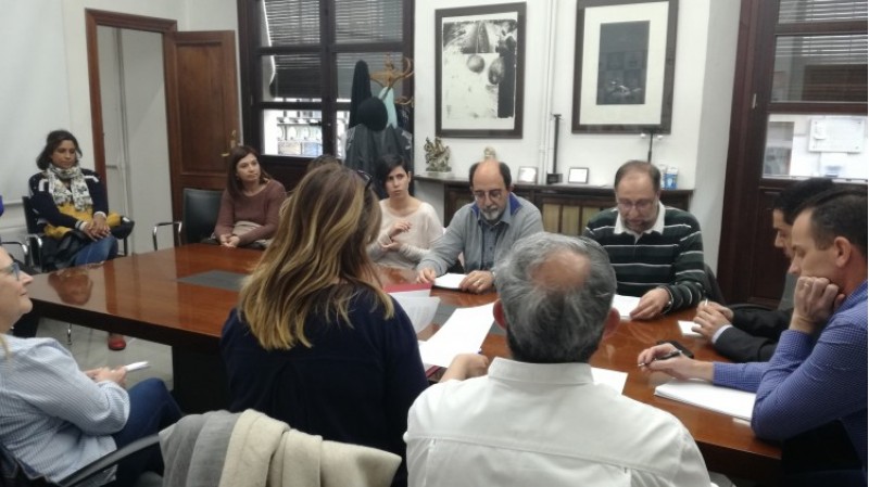 Reunió de l'escola concertada amb l'alcalde i el regidor d'educació