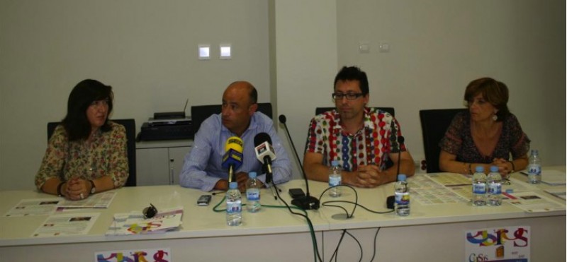 La nova Biblioteca va acollir la presentació dels Cursos d'Estiu de la UA./ AM