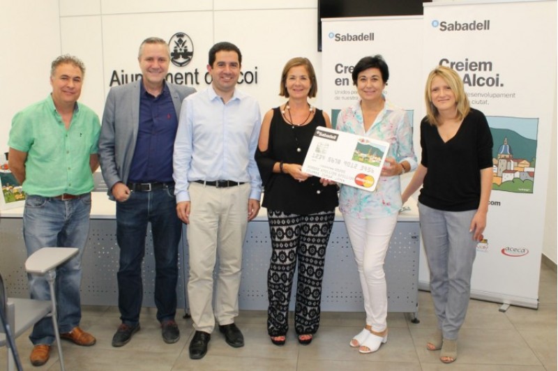 Lliurats els premis de la campanya 'Creiem en Alcoi'