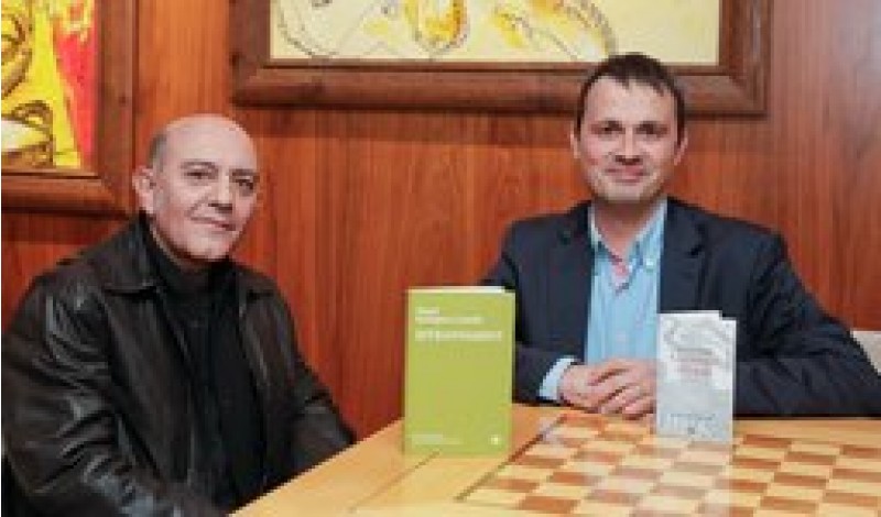 Manel Rodriguez Castelló i Hèctor Bofill (guanyador de l'edició en Narrativa) / AM