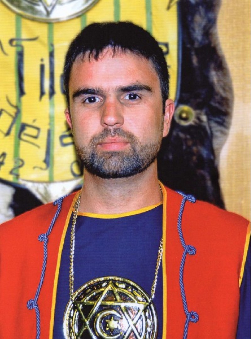 Mateo Pérez, Abanderat Moro 2012 per la Filà Mudèjars./ AM