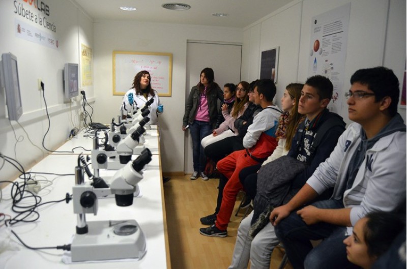 Alumnes de l'Andreu Sempere al Movilab / RCM