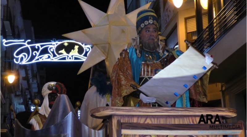 Multitudinària crida als Reis d'Orient en el 25 aniversari del renovat Ban Reial d'Alcoi