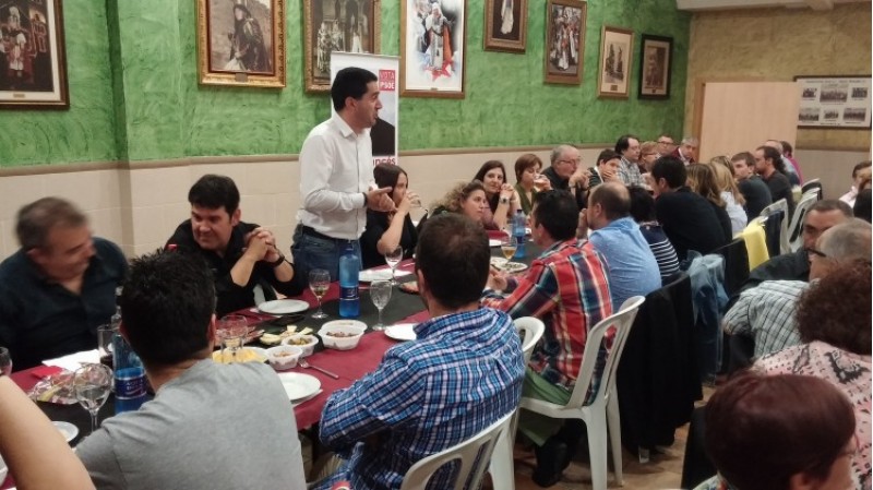 PSOE tanca campanya amb un sopar popular