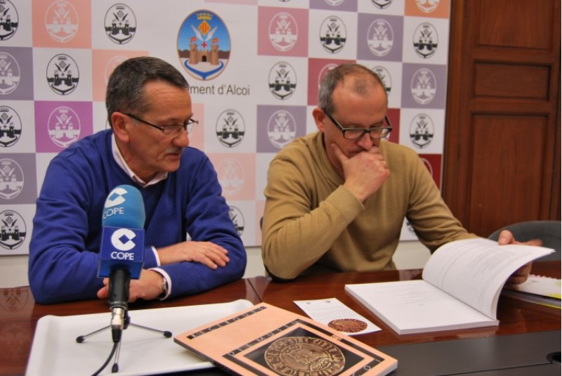 La revista ha estat editada conjuntament pel Museu Arqueològic d'Alcoi i l'Ajutnament./ AMC