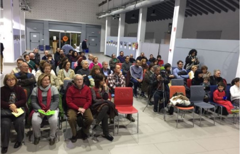 Multitudinari acte / R. Lledó