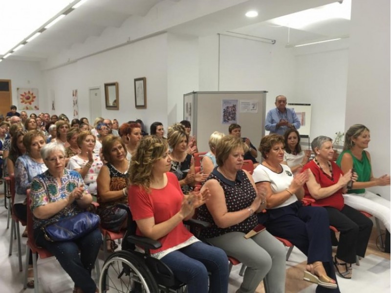 Multitudinaria presentació / AM