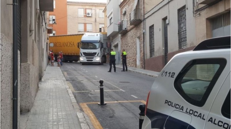 Camió atrapat / AM
