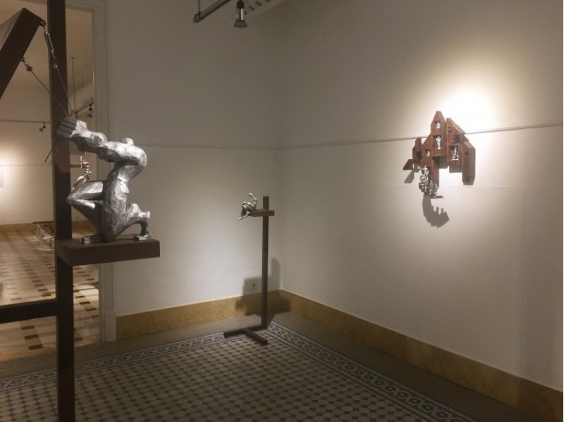 Vine a visitar l'exposició d'escultura 'La Figura de Moisés Gil' al Centre Cultural Mario Silvestre d'Alcoi / Moisés Gil
