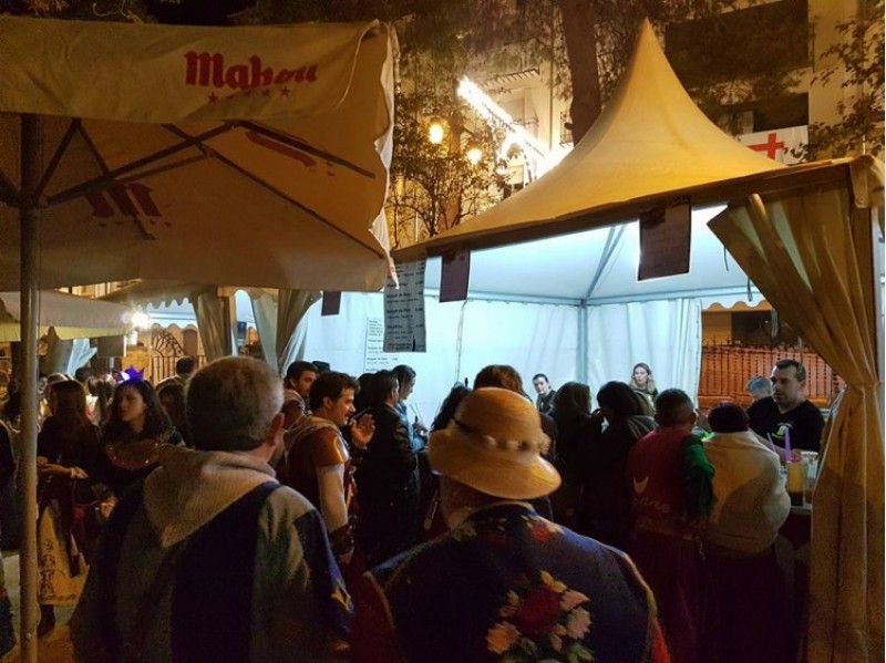 aFira Tapa i Festa, de nit, en una imatge de l'Ajuntament d'Alcoi