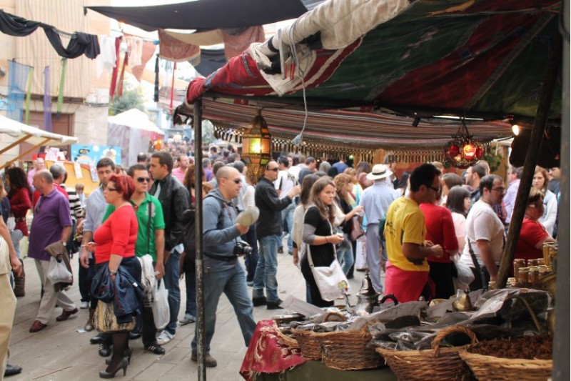 Visitants a la Fira / AM