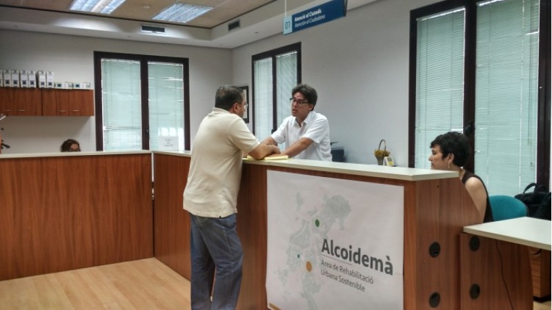 L'oficina ARRU, al carrer Sant Llorenç d'Alcoi/AM