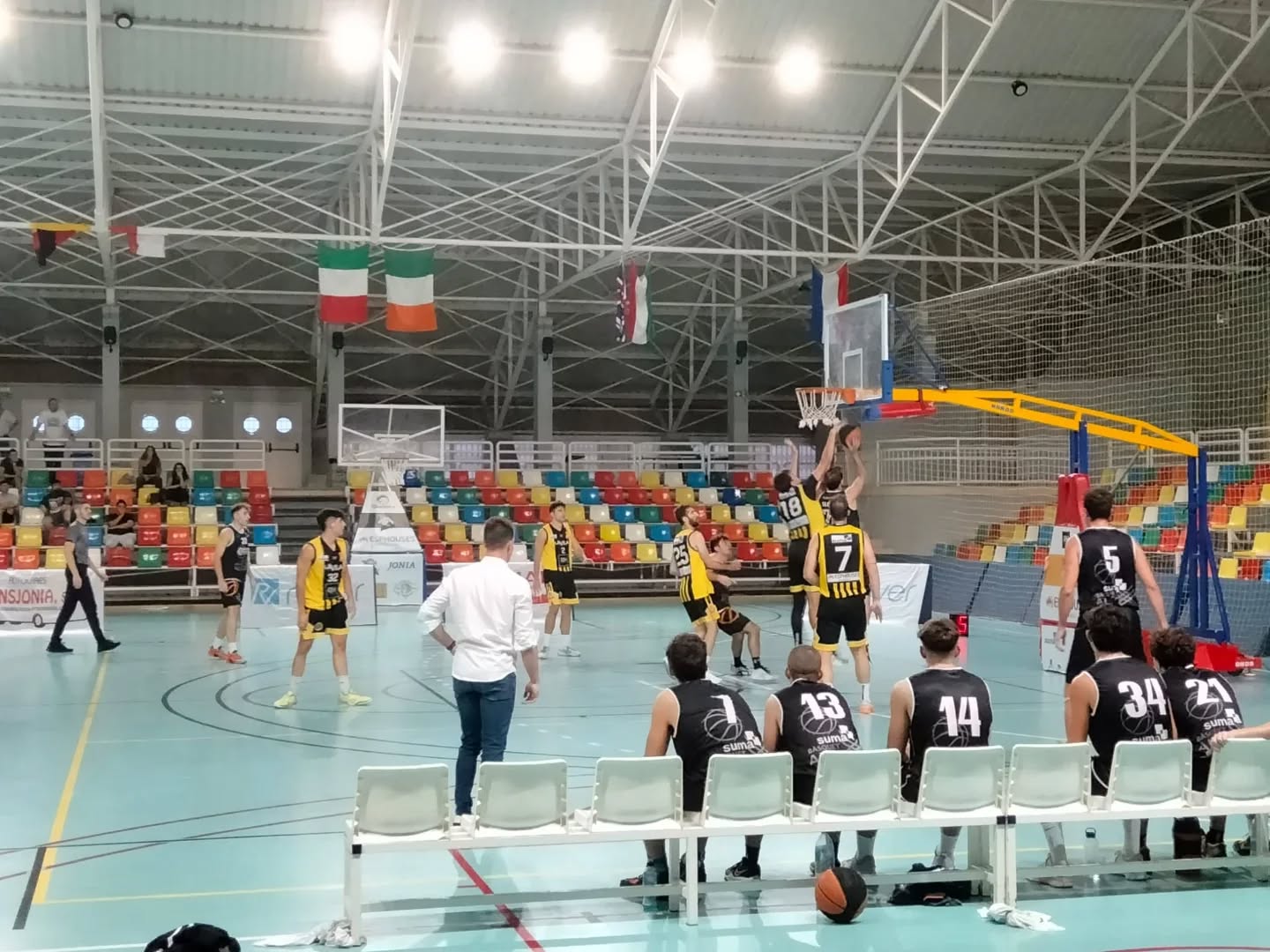 Acció d'atac dels xics de Paco Agulló. Imatge facilitada pel Club. 