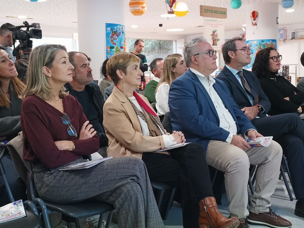 La consellera d'innovació, Marian Cano, entre el públic. 