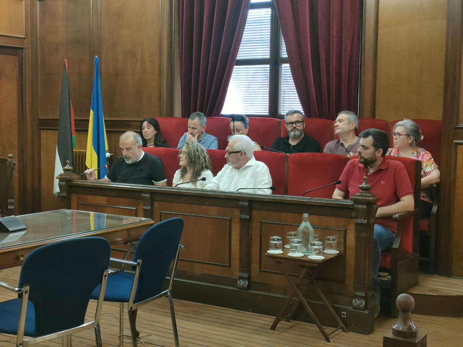 La bancada dels socialistes i Guanyar Alcoi.